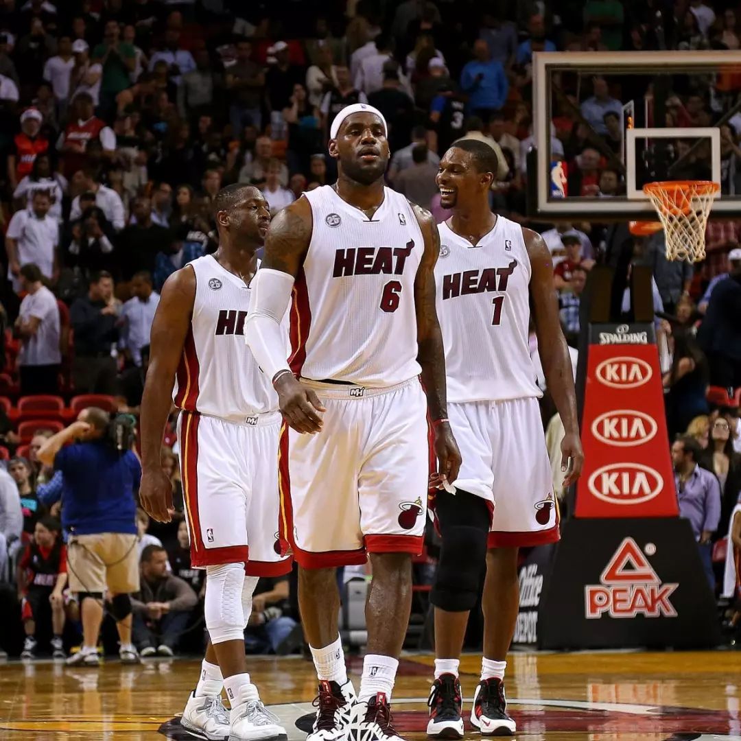 此局关键在 此局关键在