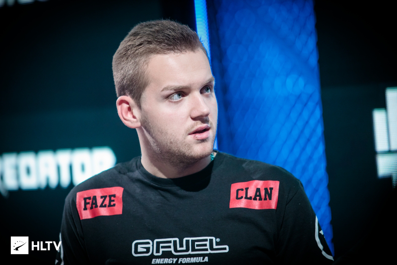 先手英雄 先手英雄